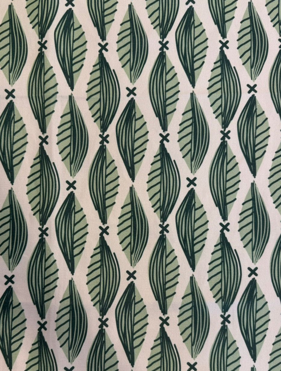 Fabric leaves design col. green (single width)