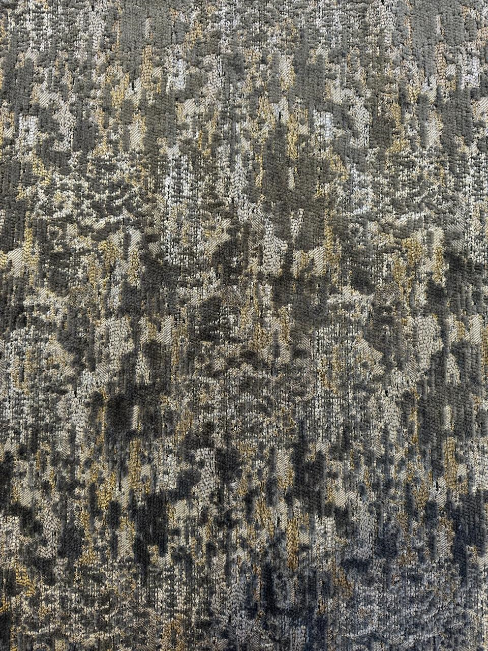 Fabric design col. black/grey/gold (single width)