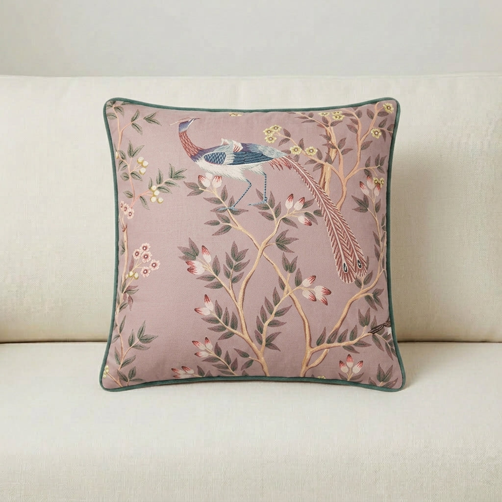 CUSHION 45X45 FABRIC : TIL332 + TIL 266 PIPING