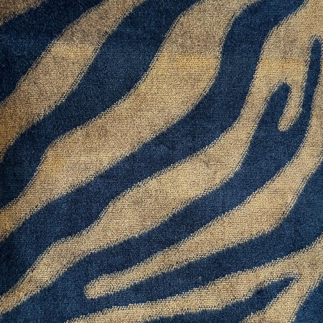 Fabric tiger design col. black and brown (single width)