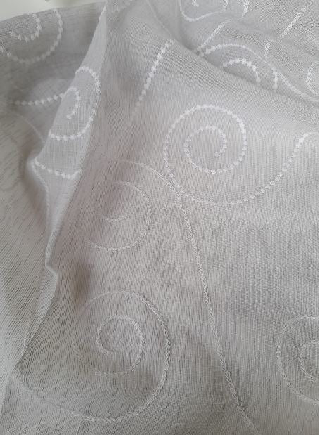Voile with embroidered waves col. grey (double width)