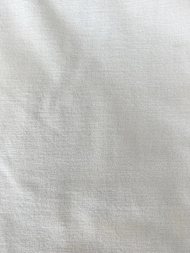 plain fabric col.off white (single width)